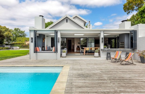 Constantia House | Beautiful 4 bedroom home