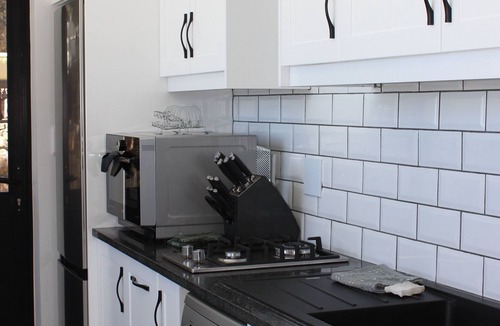 Hout Bay Apartment | Beautiful apartment with stunning views in breathtaking Llandudno, Cape Town
