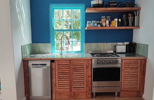 Bo'Kaap Apartment | Beautiful Appartement With Balcony and Great View at Bokaap