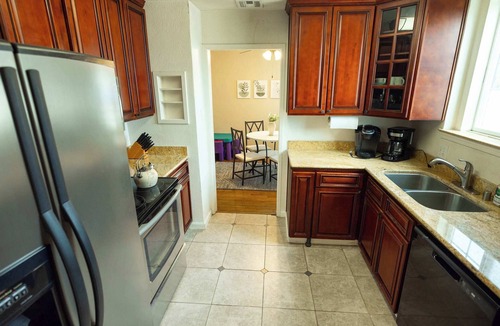 San Jose House | Beautiful Home in Japan Town San Jose 2bd 1ba