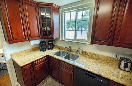 San Jose House | Beautiful Home in Japan Town San Jose 2bd 1ba