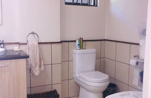Greater Johannesburg Metropolitan Area Apartment | Beautiful studio located a walking distance from Dainfern Square!
