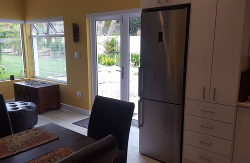 Constantia Apartment | Beautiful Studio with Veranda