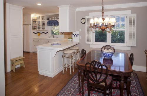 West Atherton House | Beautifully Appointed Atherton Home in quiet neighborhood close to Stanford