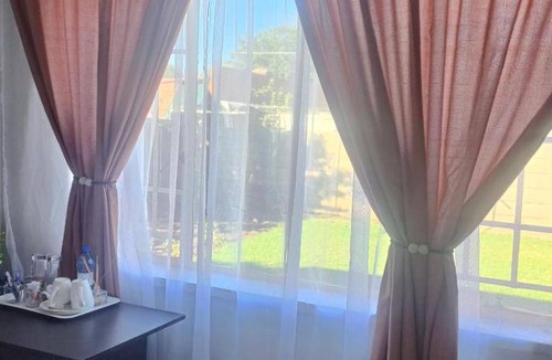 Emfuleni Bed & Breakfast | Bed and breakfast ∙ 2 guests