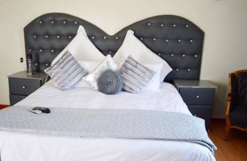Umtata Bed & Breakfast | Bed and breakfast ∙ 2 guests