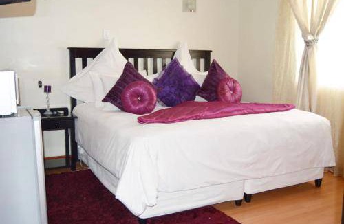 Umtata Bed & Breakfast | Bed and breakfast ∙ 2 guests