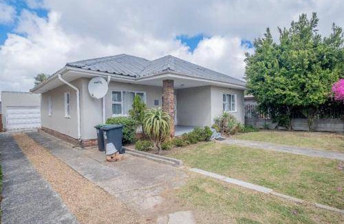 Eikenbosch Bed & Breakfast | Bed and breakfast ∙ 2 guests
