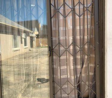 Emalahleni Bed & Breakfast | Bed and breakfast ∙ 3 guests