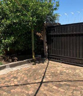 Emalahleni Bed & Breakfast | Bed and breakfast ∙ 3 guests