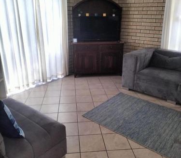 Kouga House | Bedoeldeland