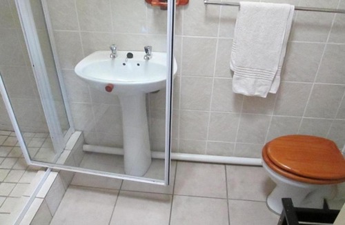 Bayswater House | Bedrock Bb - Double Bedroom for friends or couple