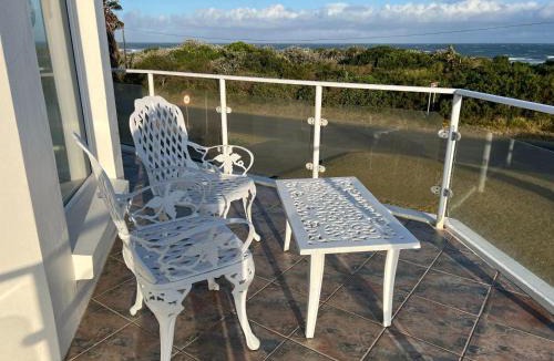 Gonubie Bed & Breakfast | Benri B&B & Self-Catering