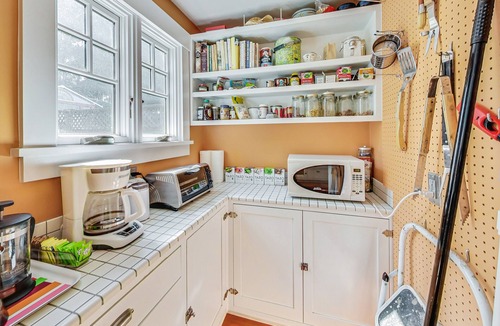 College Hill House | Bernal Heights spacious oasis 3BR/2ba w/Garden & Laundry