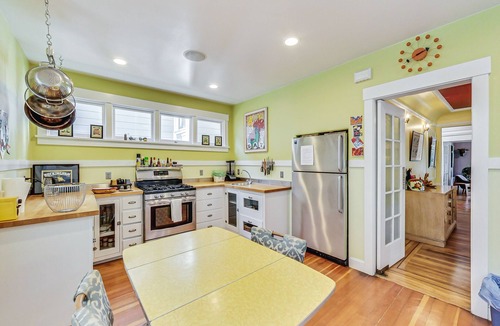 College Hill House | Bernal Heights spacious oasis 3BR/2ba w/Garden & Laundry