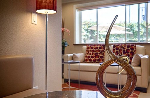 Newhall Hotel | Best Western Plus Airport Plaza