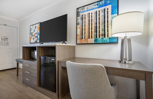 Menlo Park Hotel | Best Western Plus Riviera