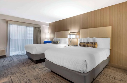 Tenderloin Hotel | Best Western Red Coach Inn