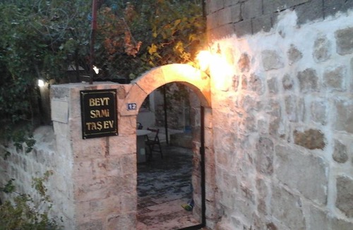 Artuklu Hotel | beytsami taşev