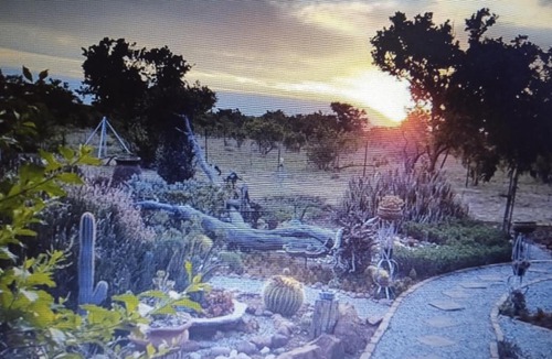 Hammanskraal House | Bhundhu Rus