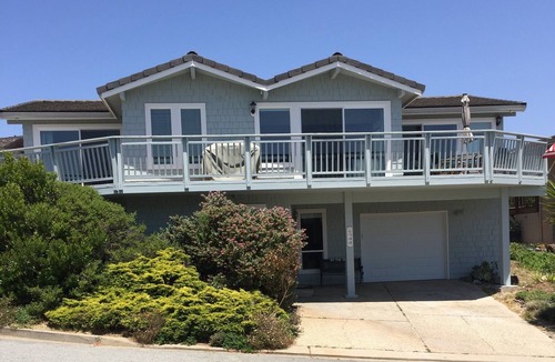 La Selva Beach House | Big and Bright, Steps to Sand, Ocean Views, and Sleeps 8+