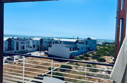 Big Bay Apartment | Big Bay Stunning Upmarket Apartment