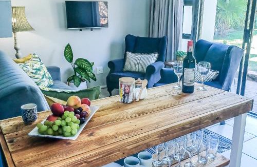 Umkomaas Apartment | Big Blue Breaks