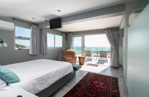 Mountainside Condo | Bikini Beach Penthouse