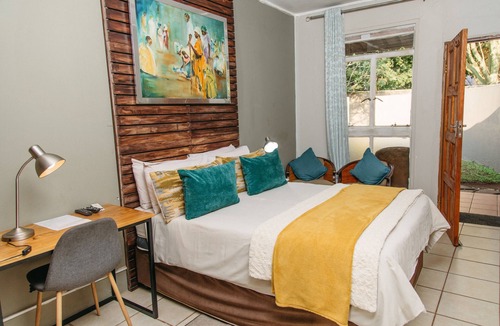 Mkuze Bed & Breakfast | Biweda Nguni B&B
