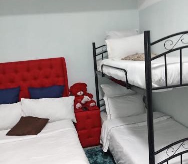 Bo'Kaap House | BKaap1 Queens and Kings Guest House