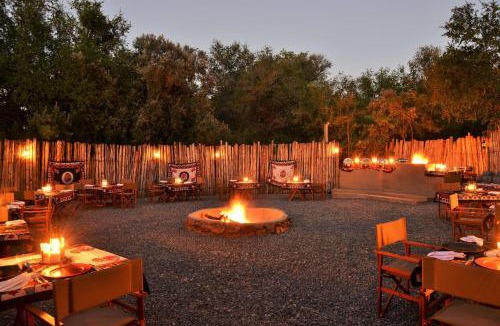 Matlhagame Cabin | Black Rhino Game Lodge
