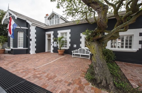 Three Anchor Bay Hotel | Blackheath Lodge