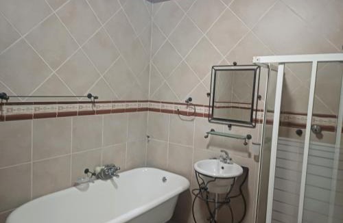 Three Rivers House | Blackwood guest house