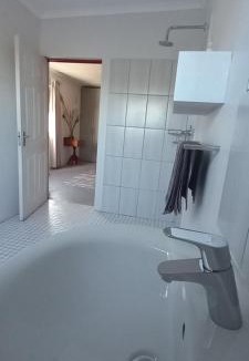 Gansbaai Ski Chalet | Blombos Self-Catering House