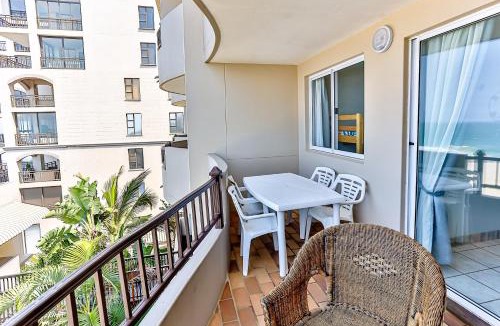Westbrook Apartment | Blue Largo 42