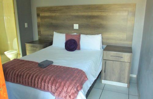 Evander House | Blue Moon Guest House