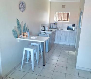 Gonubie Apartment | Blue Unit Haven at Sea Breeze Manor