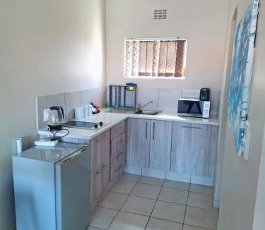 Gonubie Apartment | Blue Unit Haven at Sea Breeze Manor