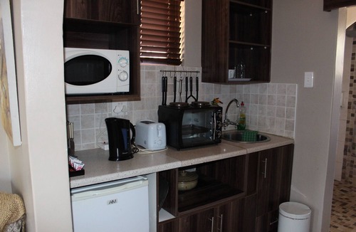 Bluewater Bay Bed & Breakfast | Bluewater Beachfront Guesthouse