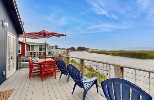 Salmon Creek Cabin | Bodega Bay 1BR waterfront cottage on Salmon Creek — dogs welcome