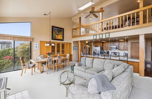 Bodega Bay House | Bodega Retreat! Ocean View, Golf Course, Walk to Beach & Clubhouse, Dog Friendly