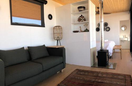 Witzenberg House | Bokmakierie Cabin, Tankwa Karoo