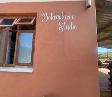 Montagu Apartment | Bokmakierie Studio