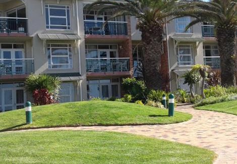 Summerstrand Apartment | Bomela Properties - Brooke's Hill Suites