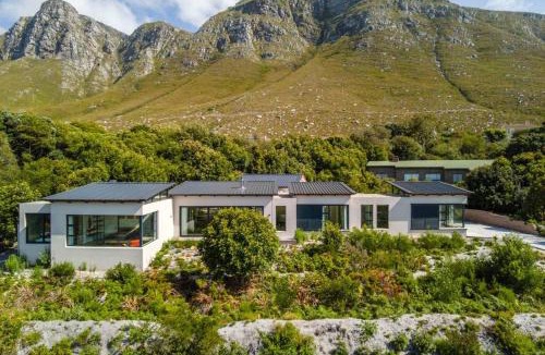 Betty's Bay House | BonAir Betty's Bay