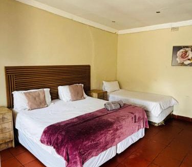 Rustenburg House | Bono Luxury Guesthouse