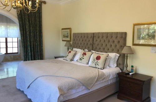 Somerset West House | Boutique Villa Guesthouse