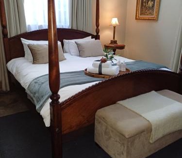 Olifantshoek House | Bowden B&B