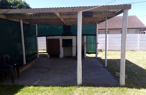 Vredenburg House | braai available