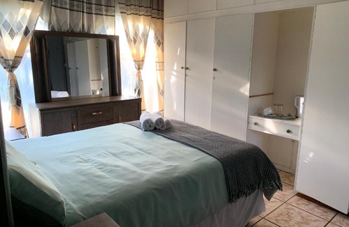 Alberton House | Brackendowns guest star
